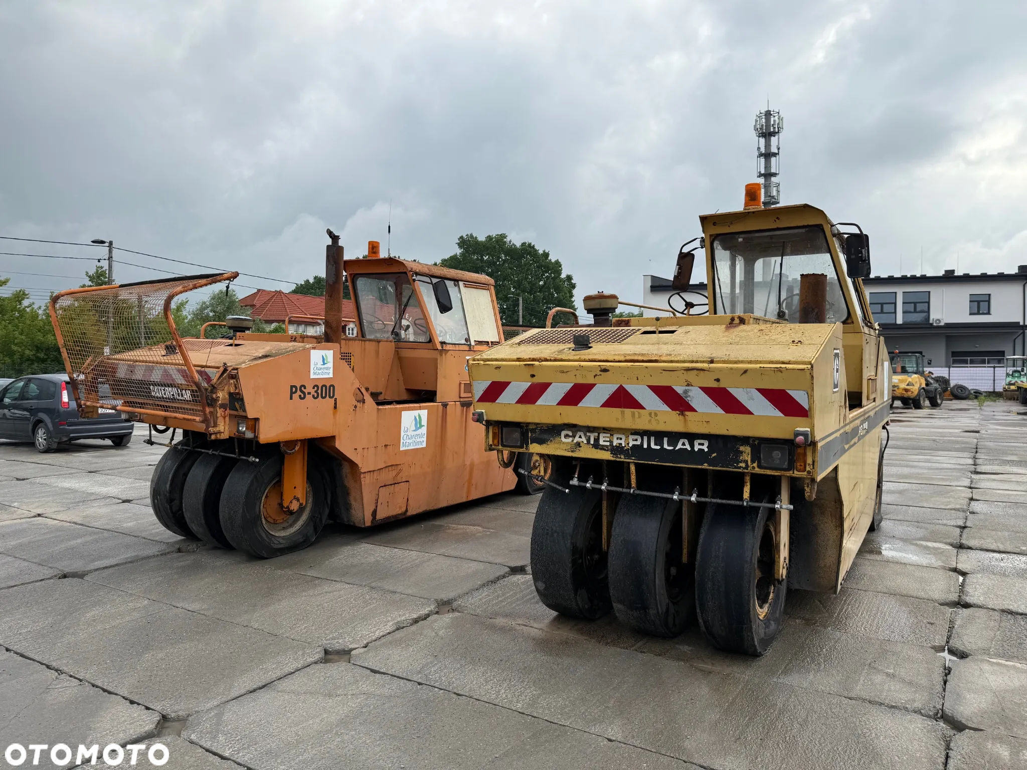 Caterpillar PS300 Walec Koła Gumowe - 5