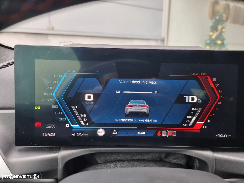 BMW M4 Competition M xDrive - 24