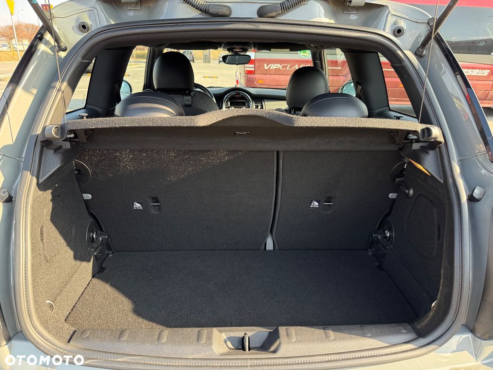 MINI Cooper Standard - 17