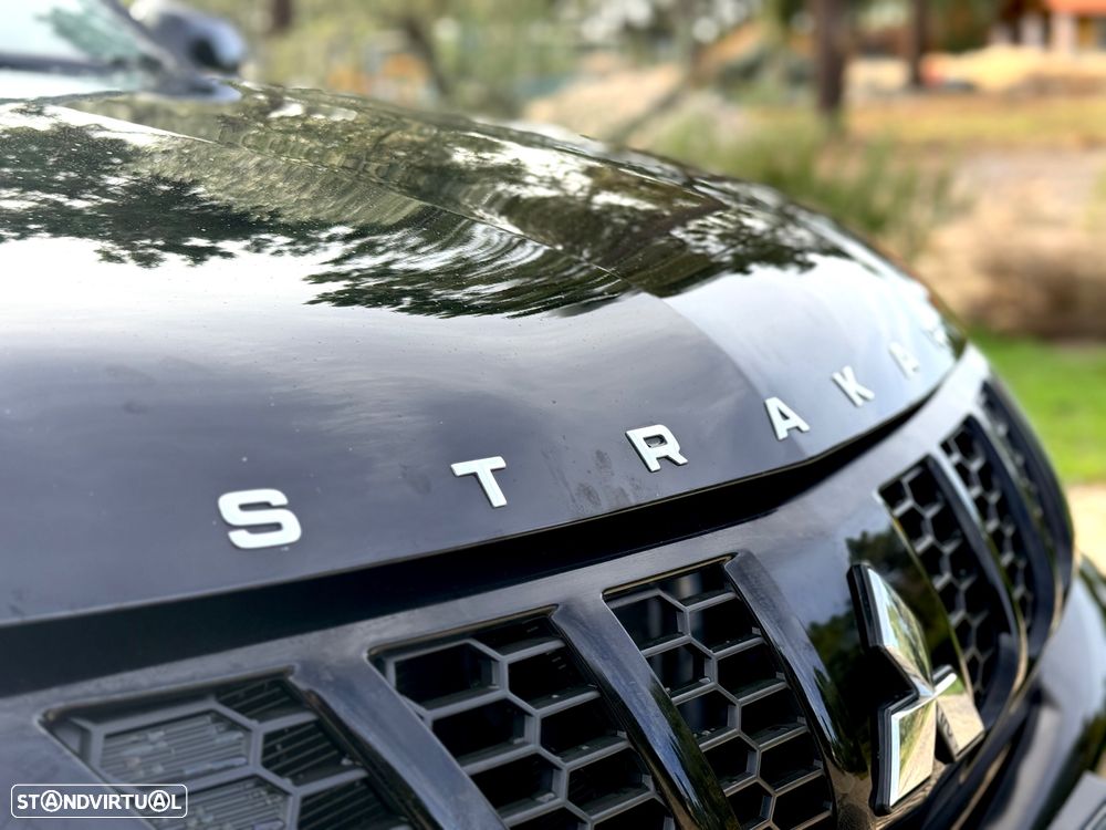 Mitsubishi L200 2.4 DI-D CD Intense Sport Strakar 4WD - 8