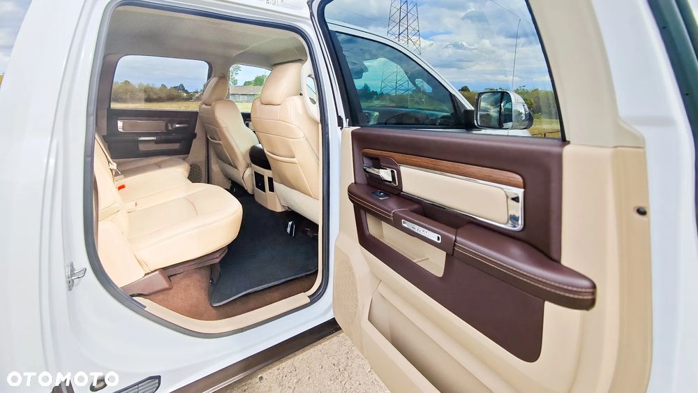 RAM 1500 5.7 Crew Cab Laramie - 14