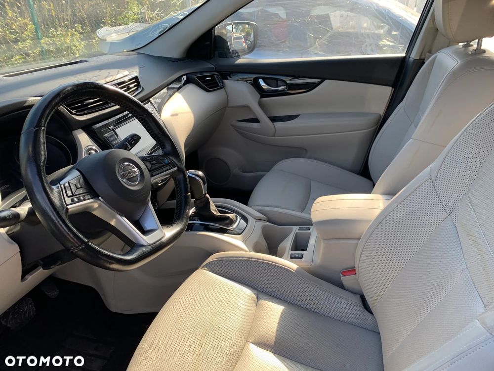 Nissan Qashqai - 14