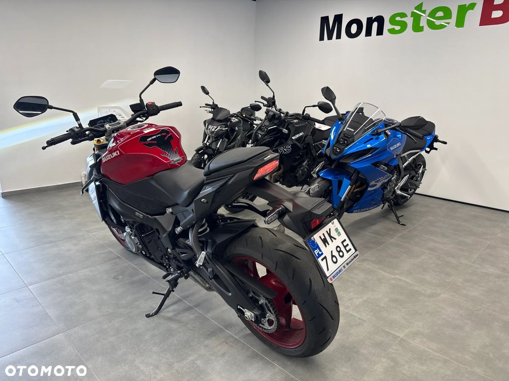 Suzuki GSX 1000 - 3