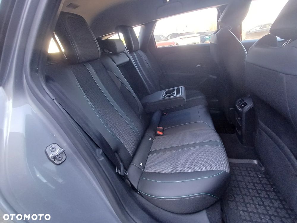 Peugeot 308 1.5 BlueHDi Allure Pack S&S EAT8 - 32