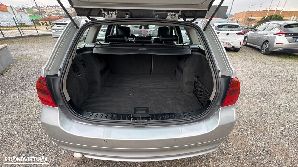 BMW 320 d Exclusive - 21