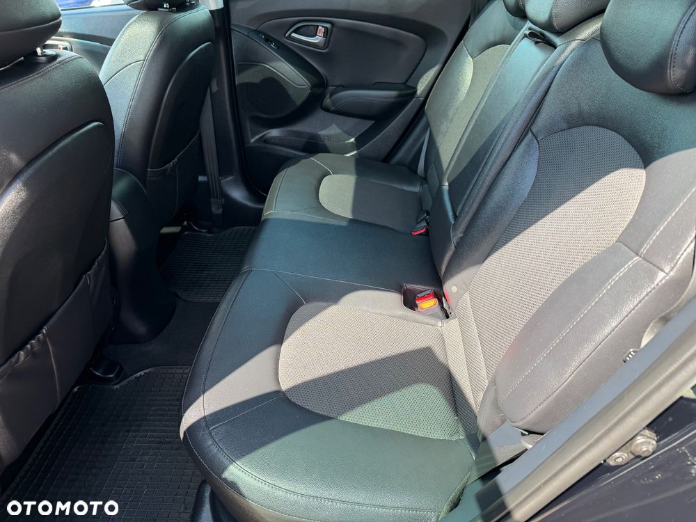 Hyundai ix35 1.6 2WD Fifa World Cup Edition - 21