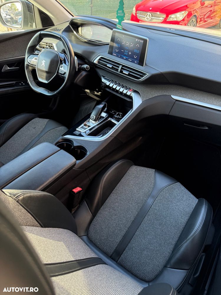 Peugeot 3008 BlueHDi 130 Stop & Start EAT8 Allure - 4