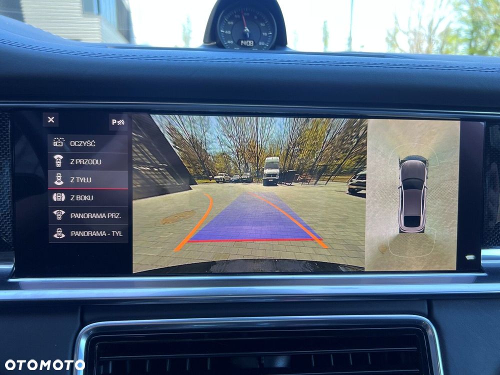 Porsche Panamera - 25