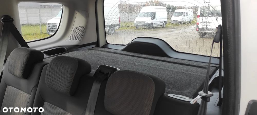 Fiat DOBLO multyat POLSKI SALON 1 WŁASCICIEL 5 OSÓB BEZWYPADKOWY - 15