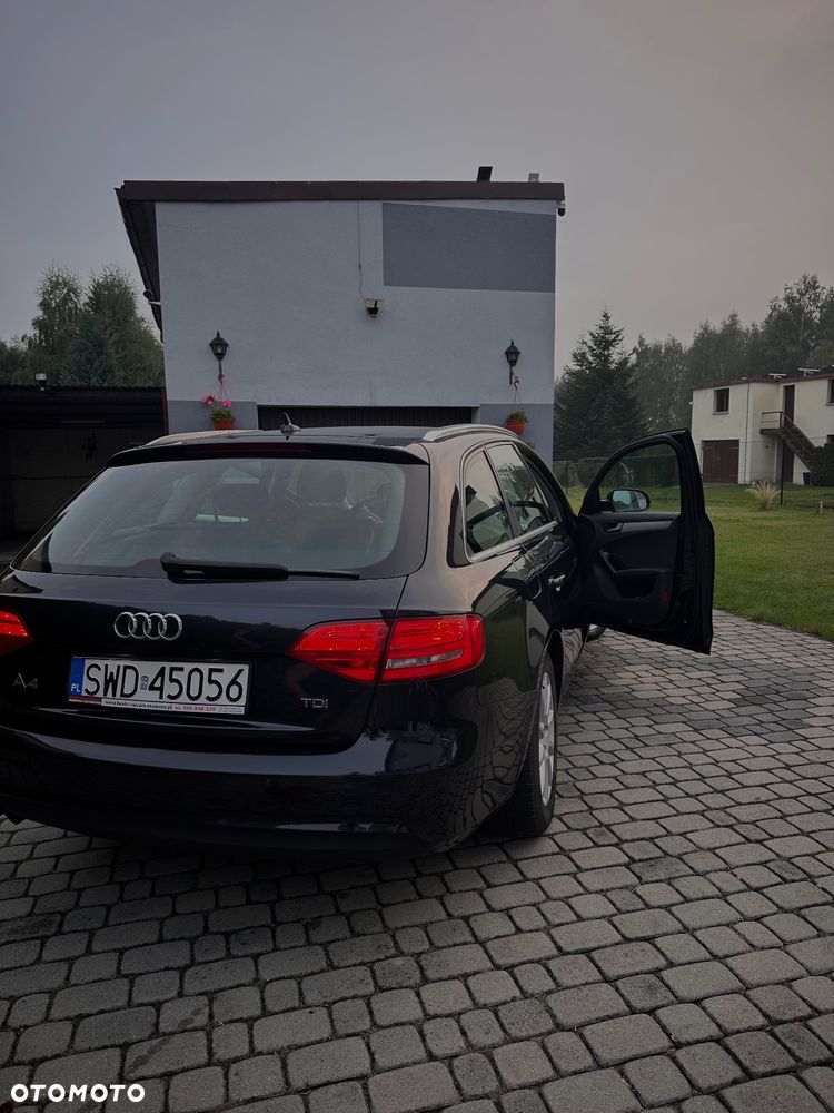 Audi A4 - 4