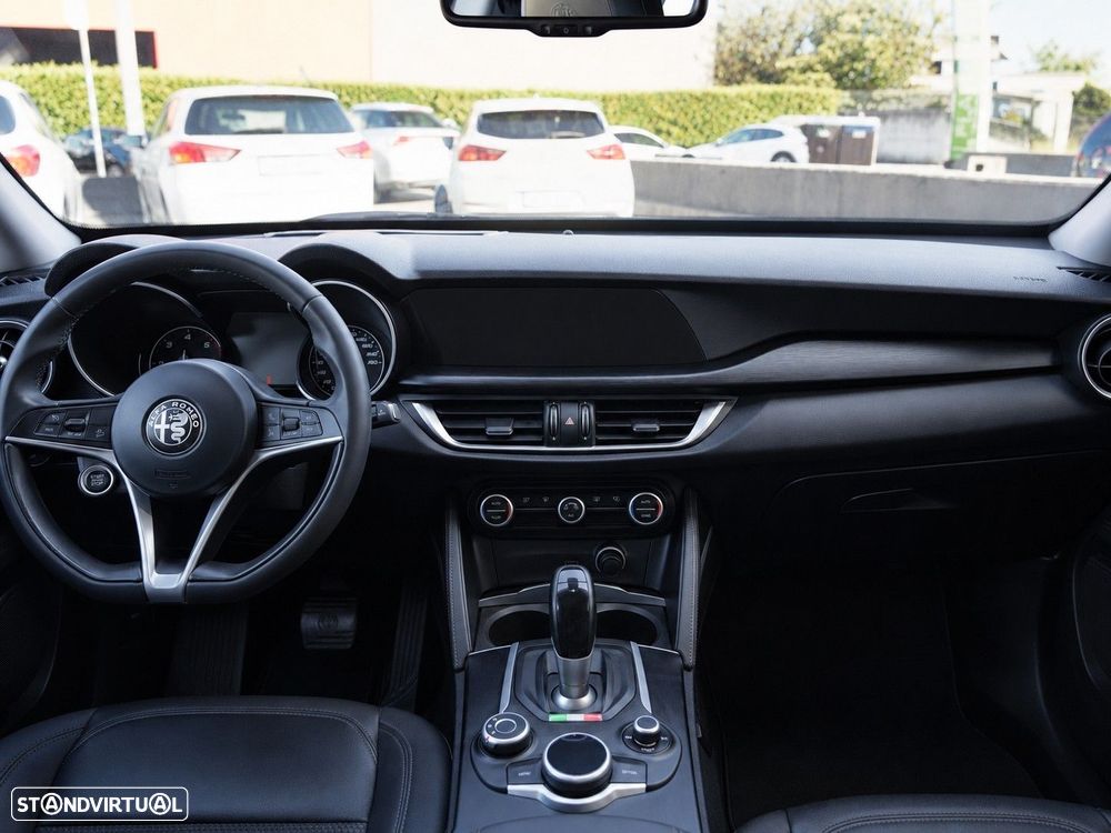 Alfa Romeo Stelvio 2.2 D Super AT8 - 28