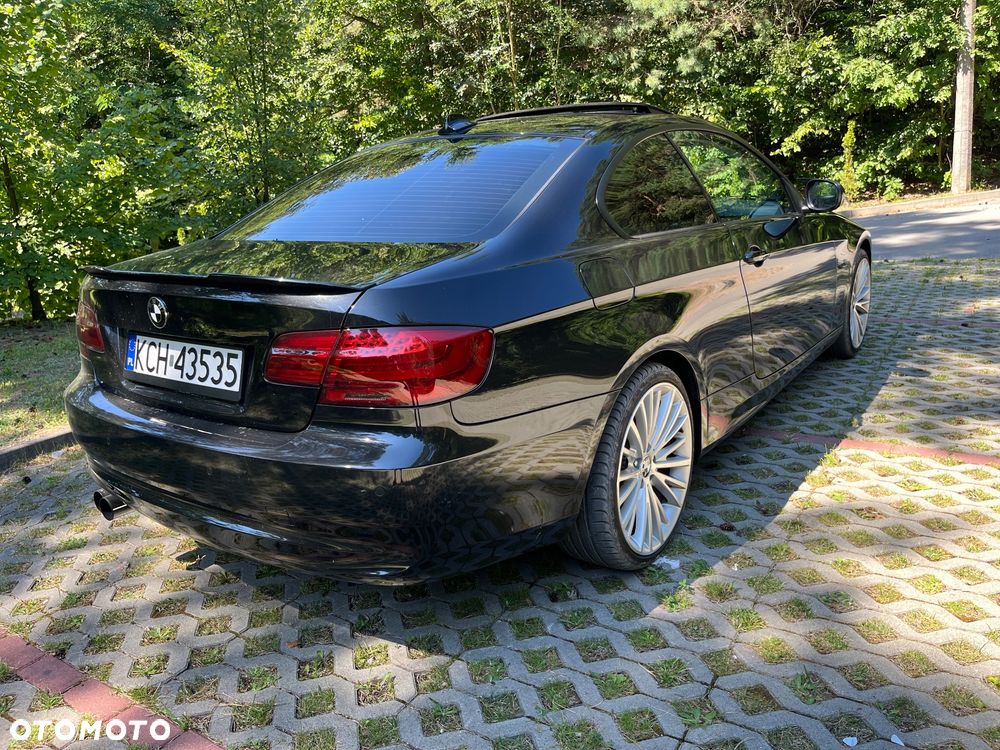 BMW Seria 3 320i - 17