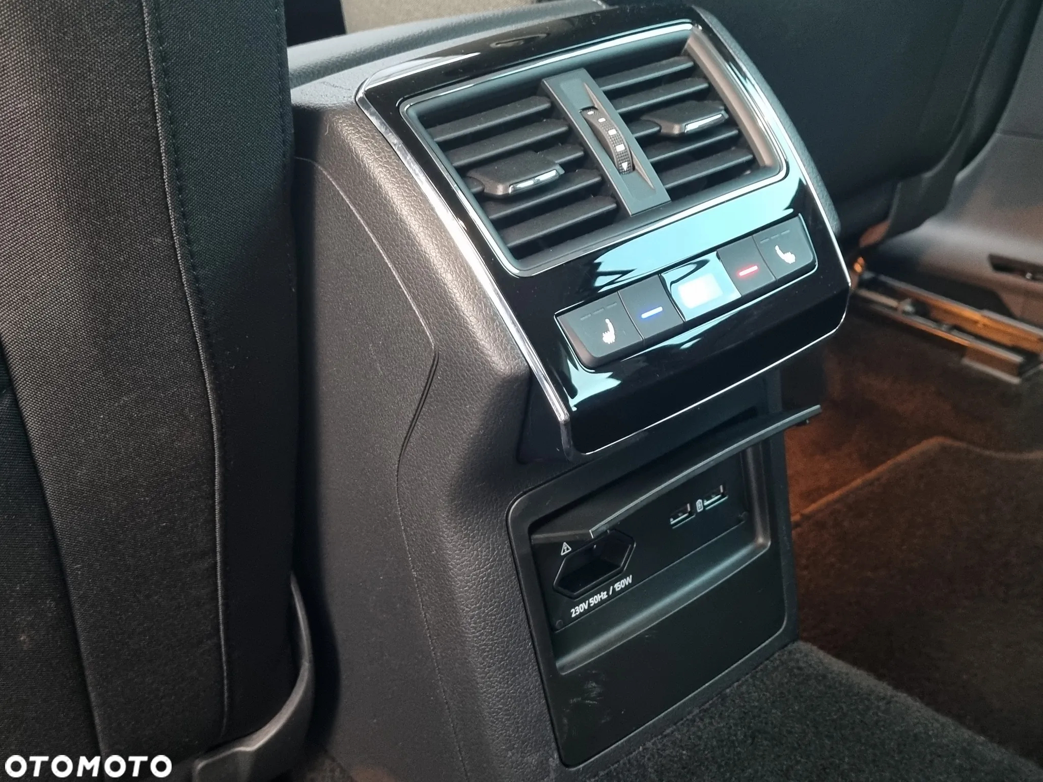 Skoda Superb 2.0 TDI SCR Style DSG - 29
