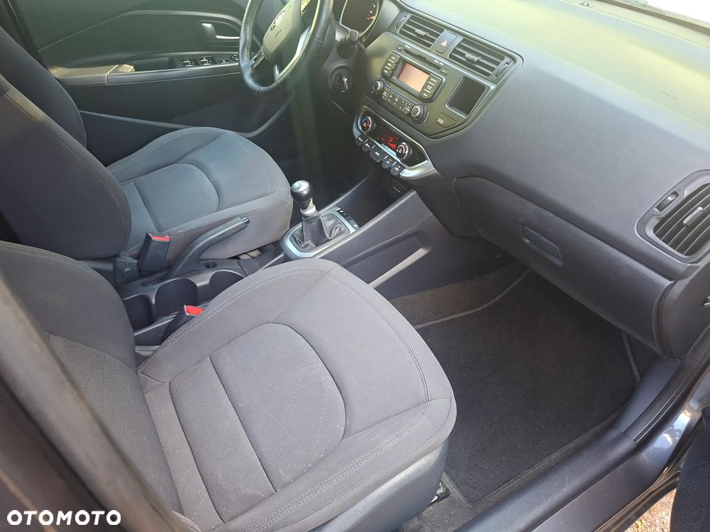 Kia Rio 1.2 M - 16