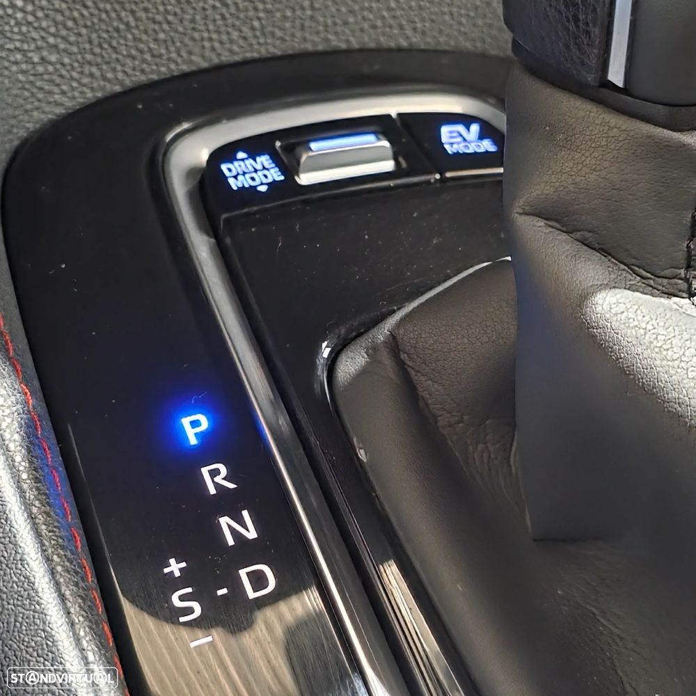 Toyota Corolla 2.0 Hybrid Exclusive - 21