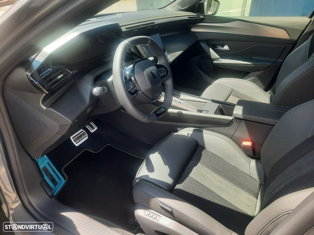 Peugeot 408 - 6