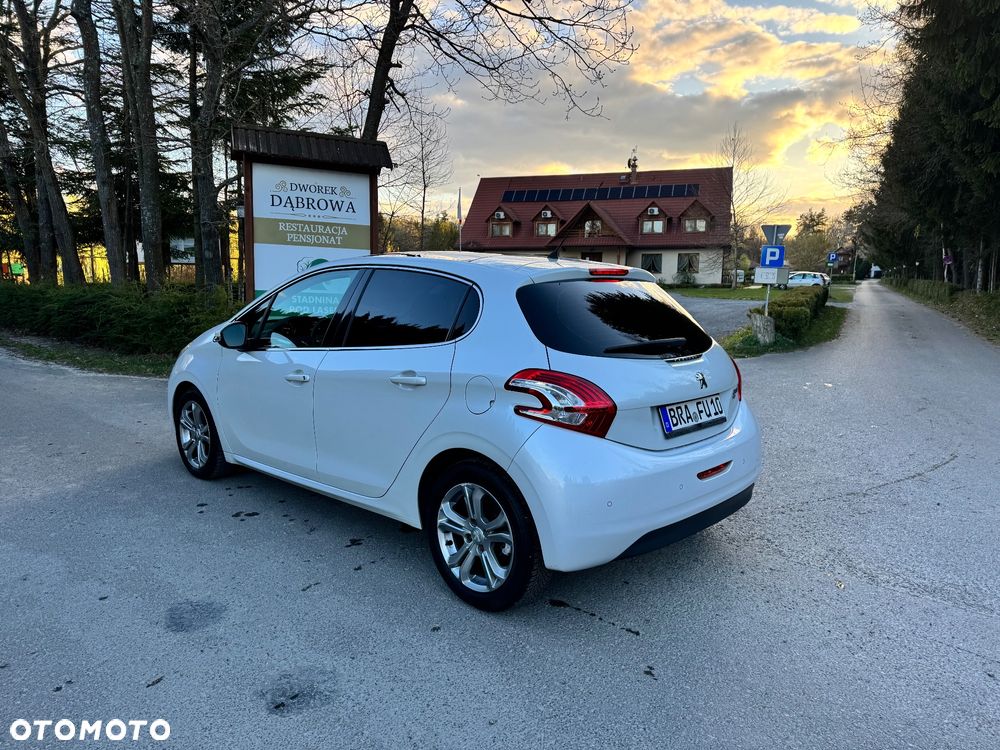 Peugeot 208 1.6 e-HDi Allure STT - 8