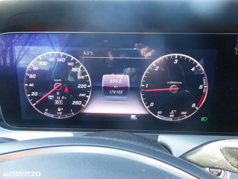 Mercedes-Benz E 200 d T 9G-TRONIC Avantgarde - 12