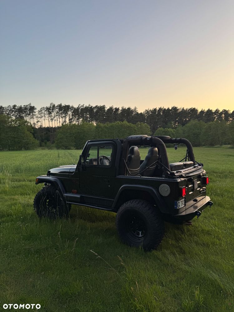 Jeep Wrangler 4.0 Sport - 4