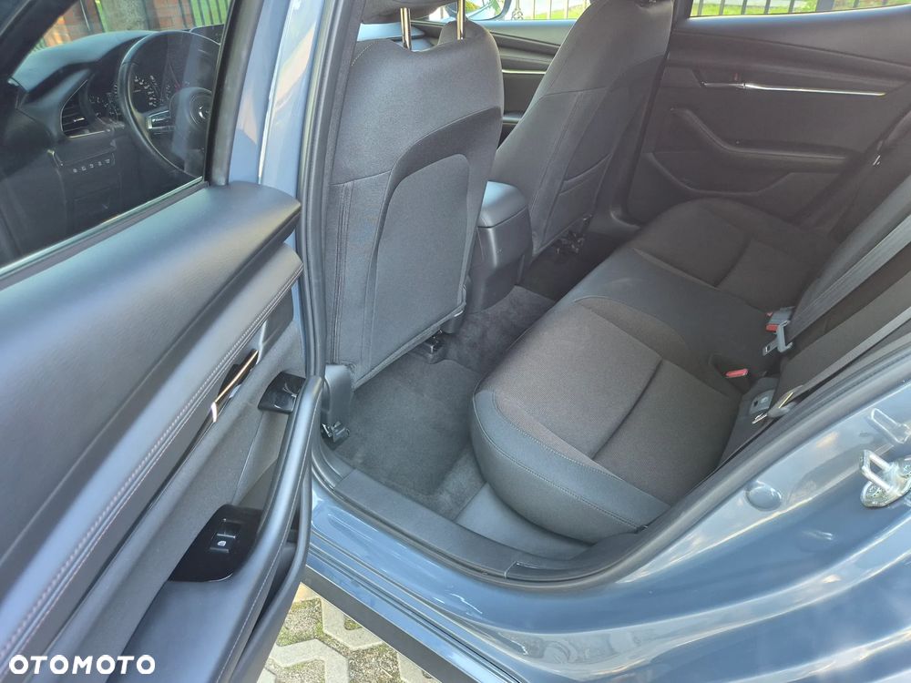Mazda 3 - 16