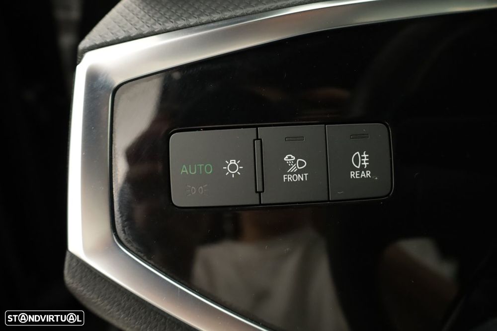 Audi Q3 Sportback 45 TFSIe S line S tronic - 19