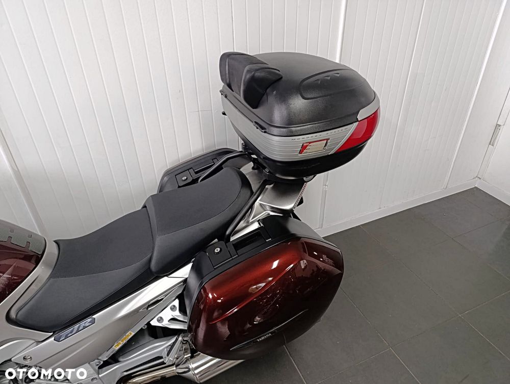 Yamaha FJR - 12