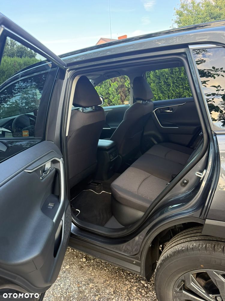 Toyota RAV4 - 2