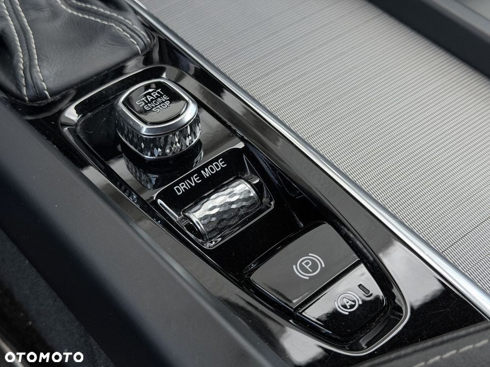 Volvo XC 60 - 22