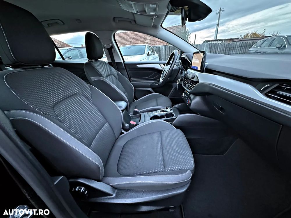 Ford Focus 1.5 EcoBlue Start-Stopp-System Aut. COOL&CONNECT - 8