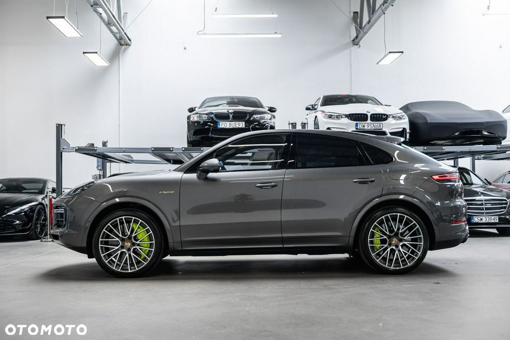 Porsche Cayenne - 14