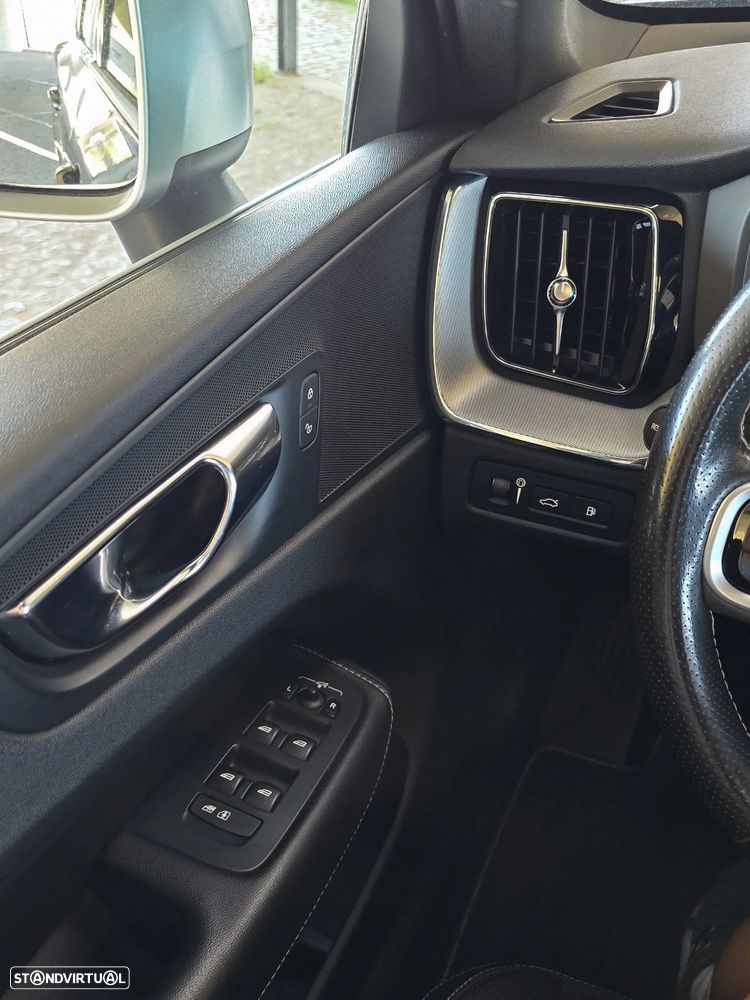 Volvo XC 40 - 21