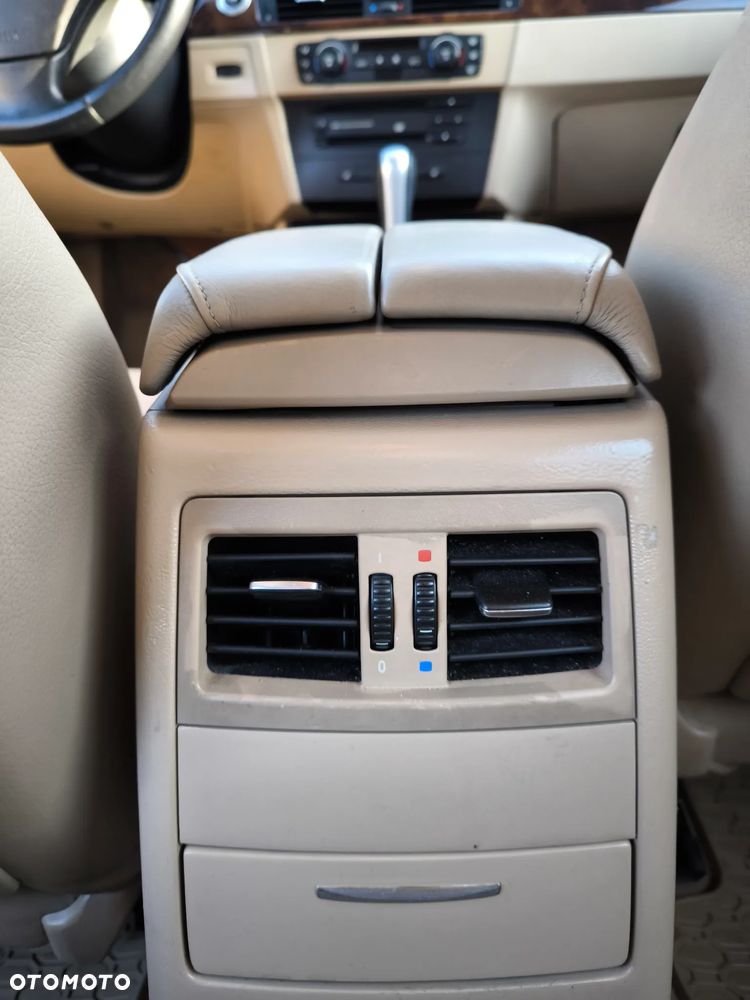 BMW Seria 3 330i - 31