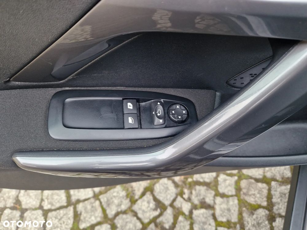 Peugeot 2008 1.2 Pure Tech Style - 27