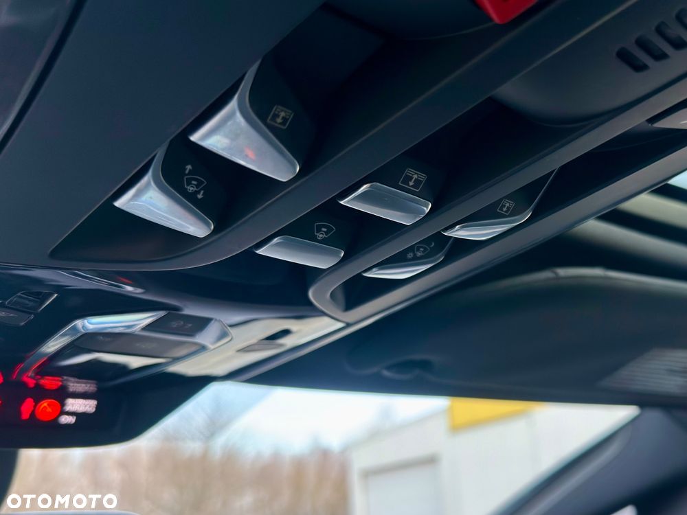 Citroën DS5 HDi 165 Business - 17