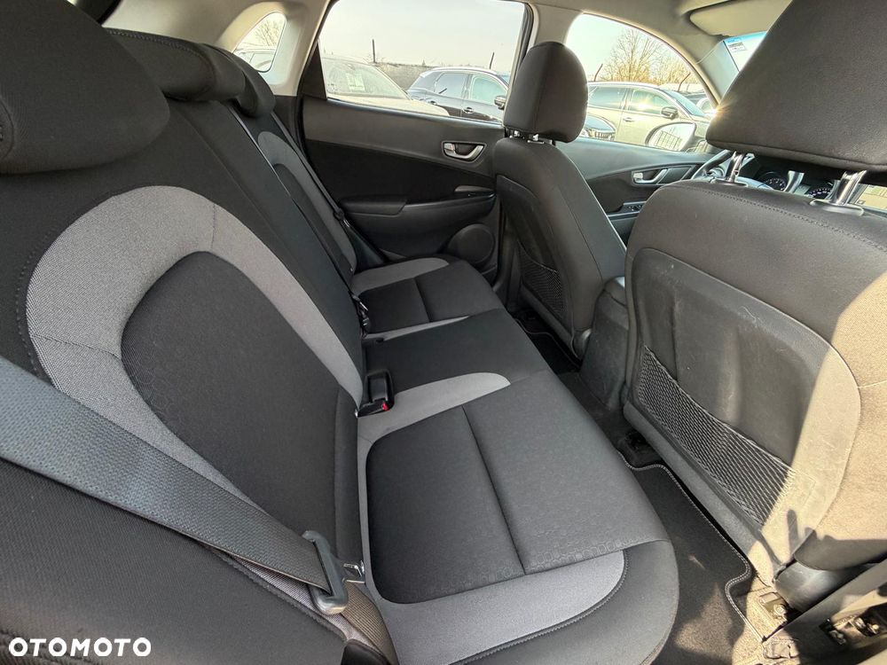 Hyundai Kona 1.6 T-GDI DCT 4WD Premium - 23