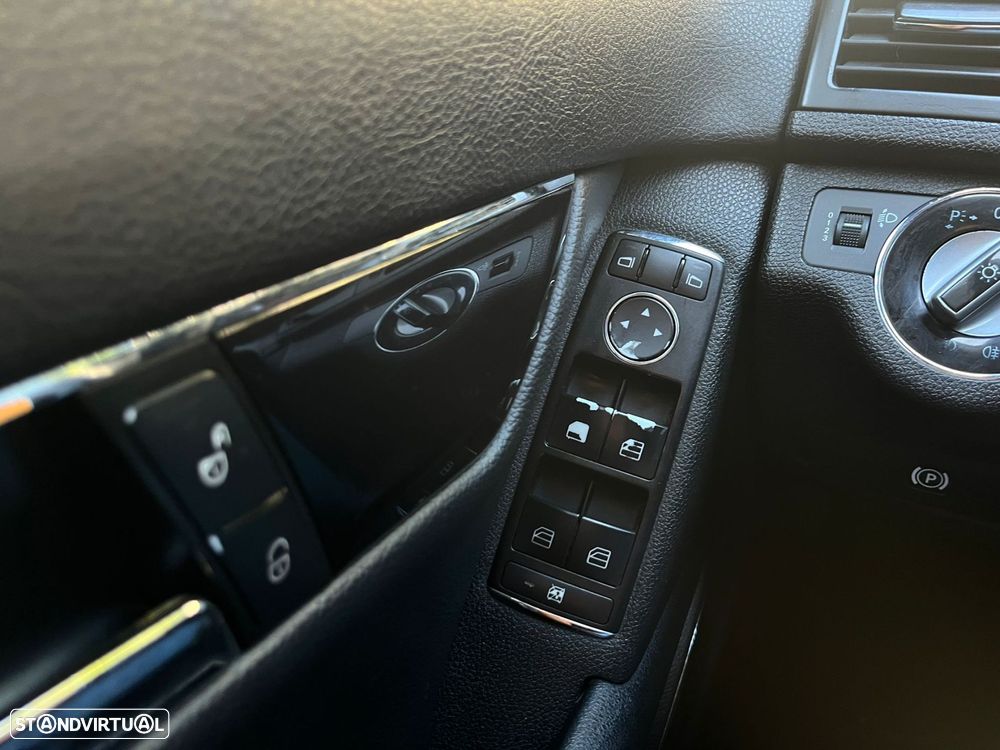 Mercedes-Benz C 200 - 15