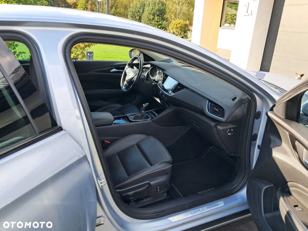 Opel Insignia 2.0 CDTI Cosmo S&S - 25