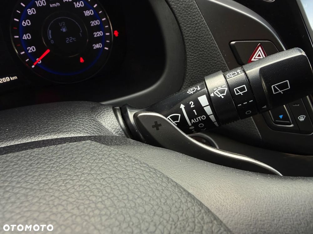 Hyundai i40 Kombi 1.7 CRDi DCT Premium - 25