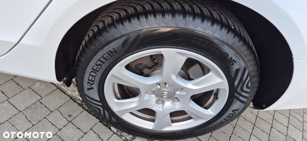 Audi A4 Avant 2.0 TDI - 10