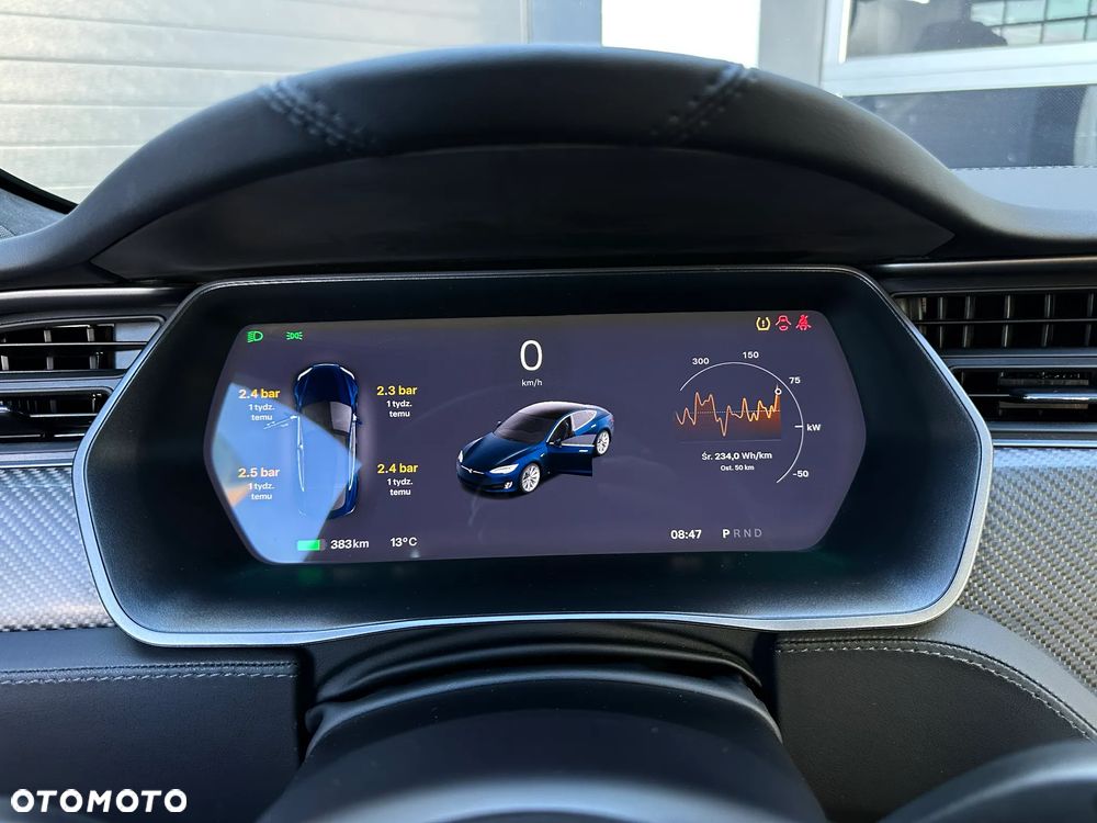Tesla Model S - 3