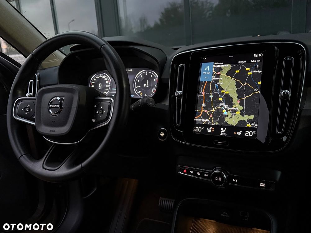 Volvo XC 40 - 22