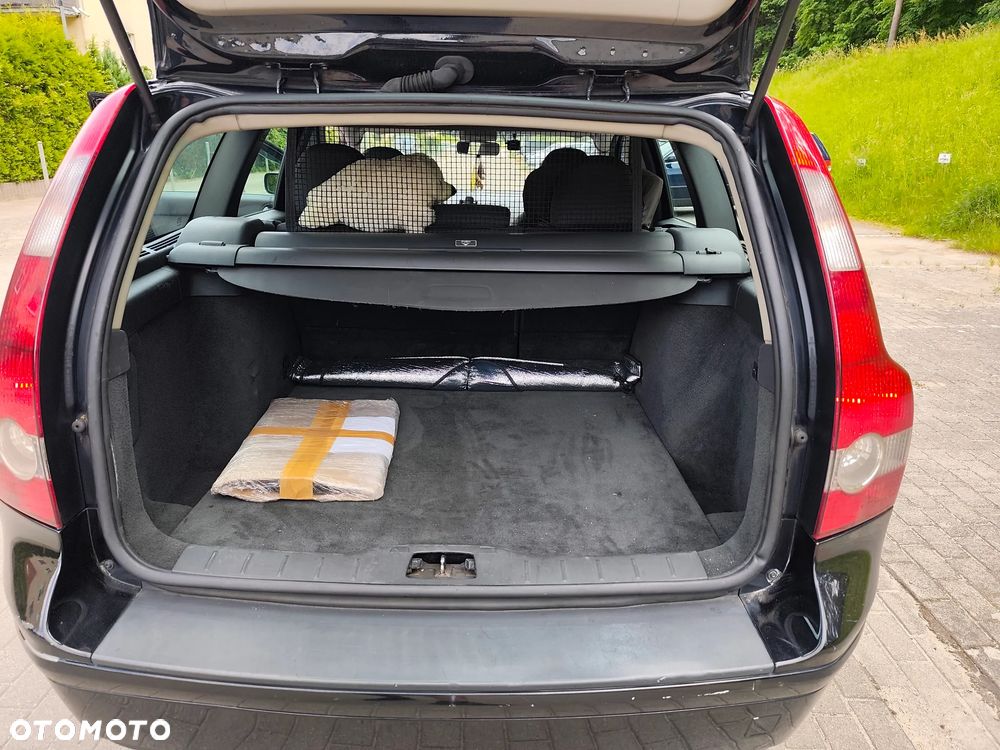 Volvo V50 - 24