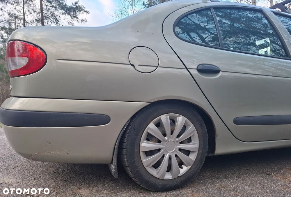 Renault Megane 1.4 16V Expression - 4