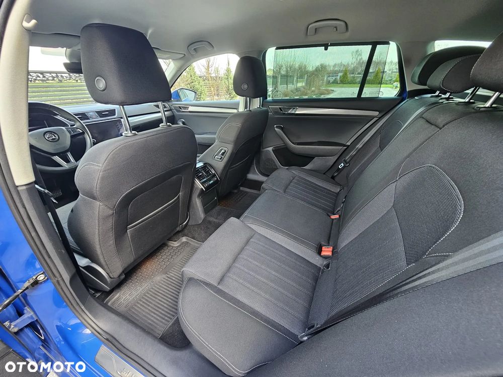 Skoda Superb 2.0 TSI Style DSG - 11