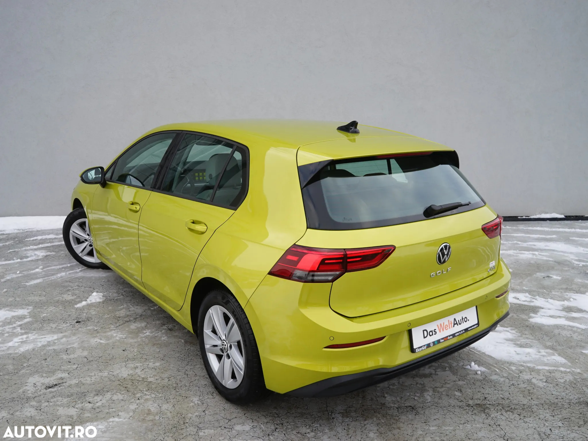 Volkswagen Golf 1.5 eTSI ACT DSG MHEV Life - 4