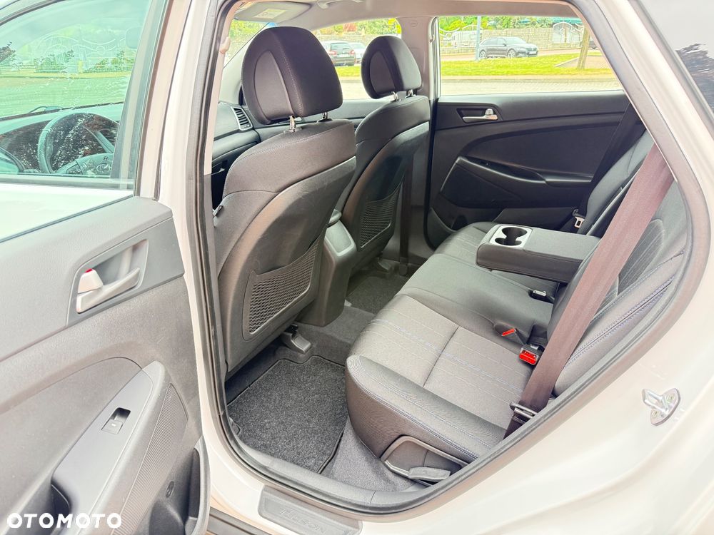 Hyundai Tucson blue 1.6 GDi 2WD Navi - 12