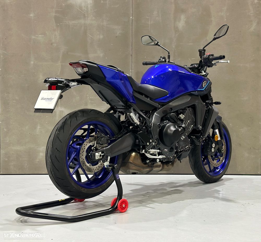 Yamaha MT-09 Y-AMT - 9
