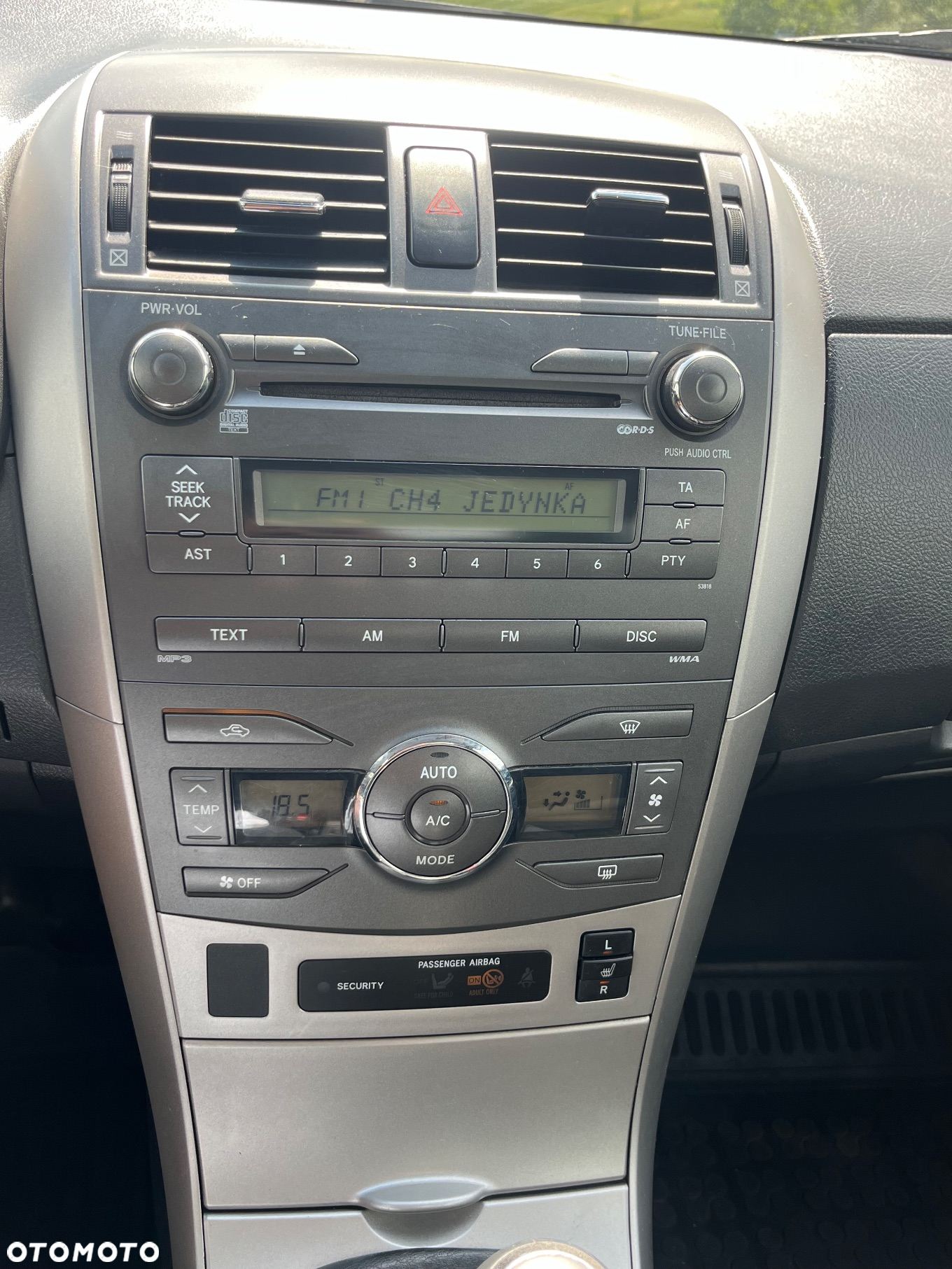 Toyota Corolla - 14