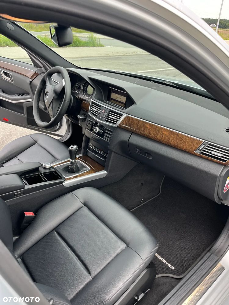 Mercedes-Benz Klasa E 220 CDI BlueEff Avantgarde - 11
