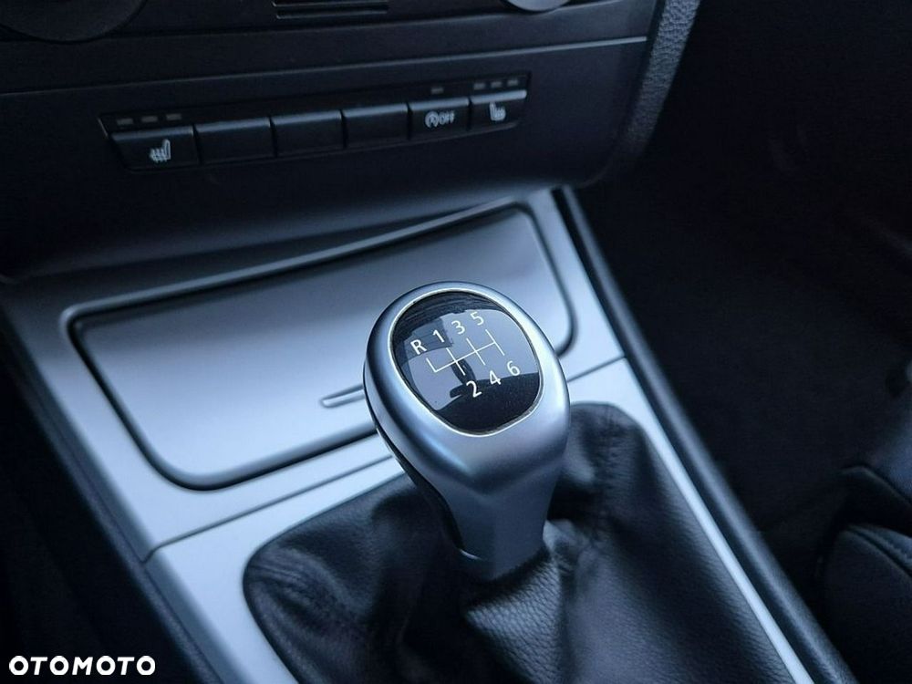 BMW Seria 1 118i Edition Sport - 6